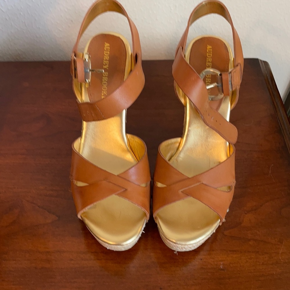 Audrey Brooke camel wedge sandals Size 7.5